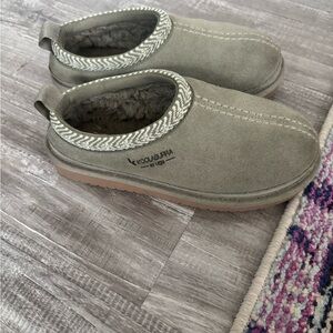 Koolaburra by UGG Sage Suede Slippers